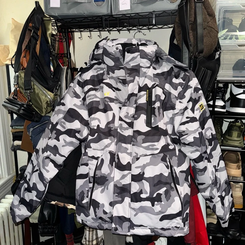 SOLD‼️ Waterproof ski snowboard jacket - Picture 2 of 9
